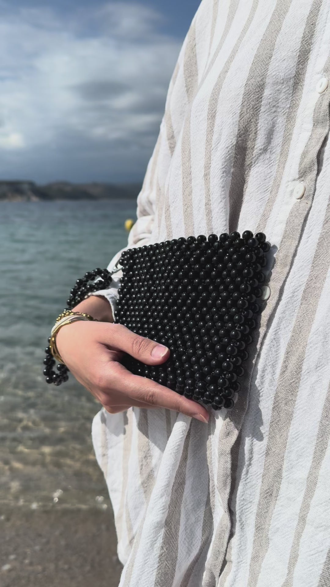 La pochette en perles plastique